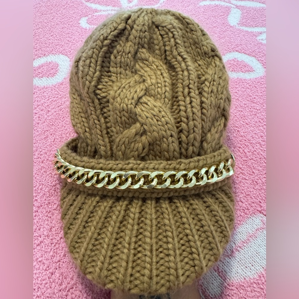 Micheal Kors Chunky Knit Cap with Gold Chain